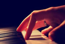 分析:湖人队必须在2026年自由球员市场之前利用里夫斯的突破赛季.