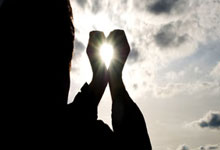 ued体育:枕戈待旦,国足已经抵达沙特国王大学体育场.